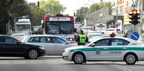 Ekologinė akcija sukėlė automobilių spūstis