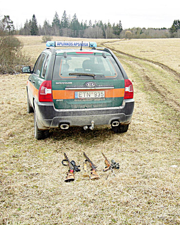 Brakonierišką ginklų istoriją nagrinės teismas Brakonierišką ginklų istoriją nagrinės teismas