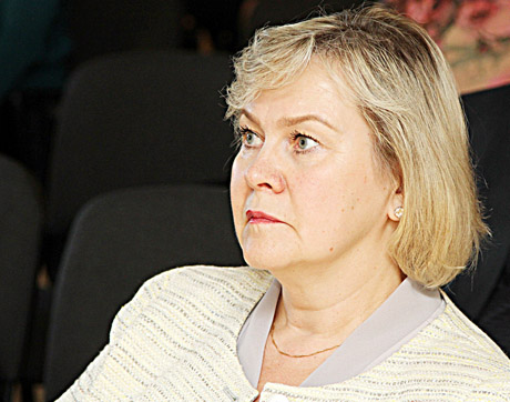 Kanapių suktinė – jau po nosimi