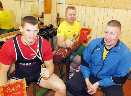 Laimėjo jėgos trikovės čempionate Laimėjo jėgos trikovės čempionate