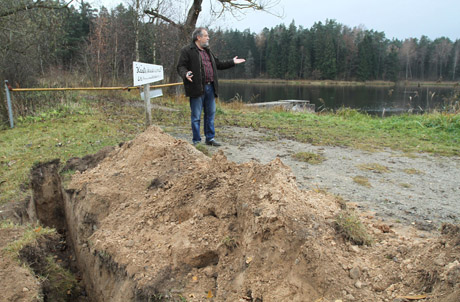 Kasinėjama užtvanka gali „išplaukti“ kartu su žuvimis Kasinėjama užtvanka gali „išplaukti“ kartu su žuvimis