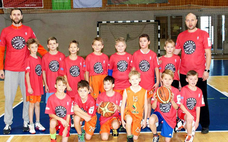 Jaunieji krepšininkai žaidžia NBA Jaunieji krepšininkai žaidžia NBA