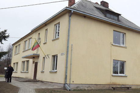 Už mokyklą kovoja parašais Už mokyklą kovoja parašais