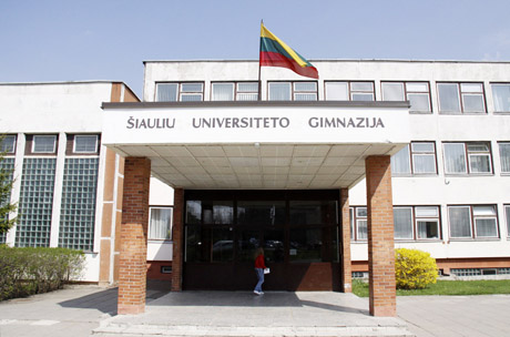 Kilo sumaištis dėl universiteto gimnazijos Kilo sumaištis dėl universiteto gimnazijos