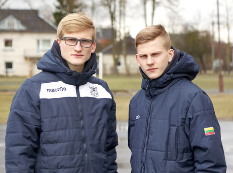 Broliai Klemai – kaip vienas kumštis Broliai Klemai – kaip vienas kumštis