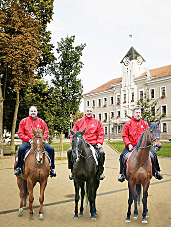Šiauliuose – raitieji policijos rėmėjai