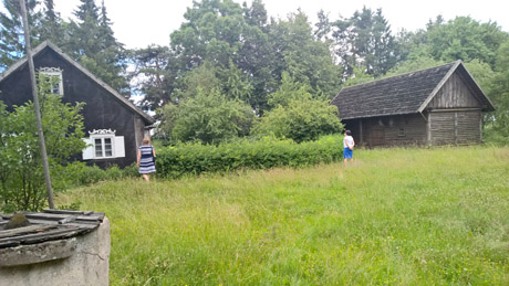 Kodėl neprižiūrima J.Pakalnio sodyba? Kodėl neprižiūrima J.Pakalnio sodyba?
