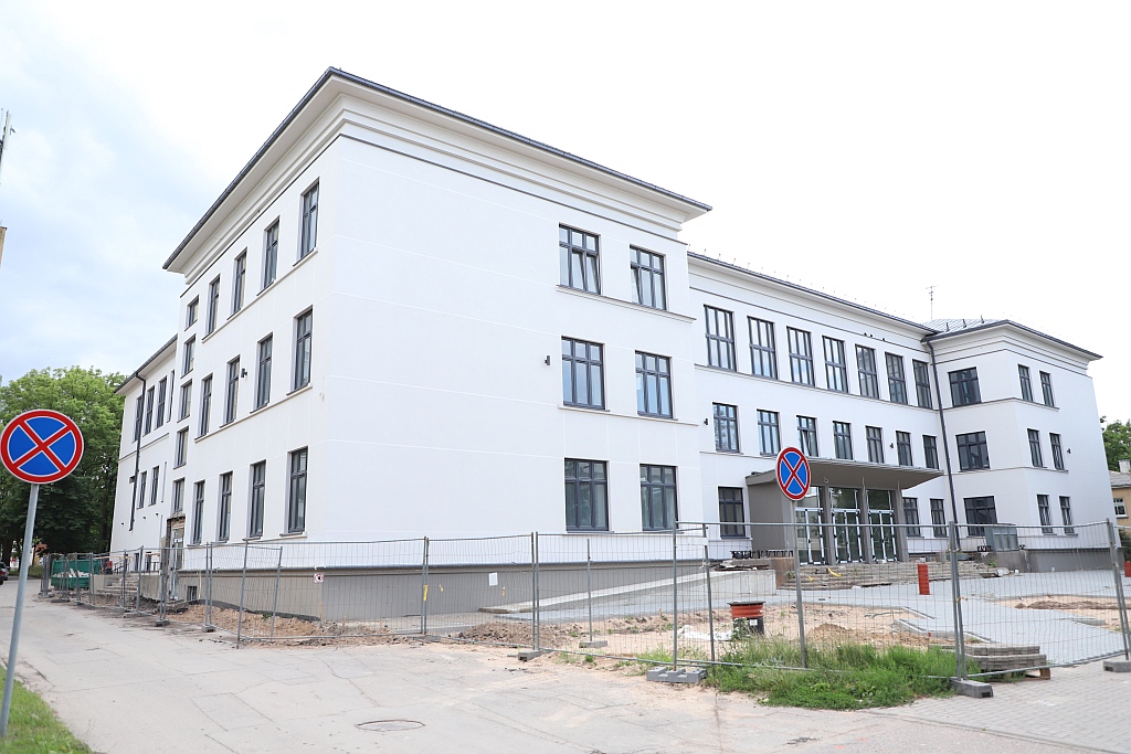 Rekonstruojamas Šiaulių kultūros centras Rekonstruojamas Šiaulių kultūros centras