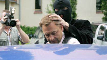 Suimtų politikų viltys išsilaisvinti dužo