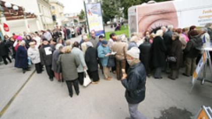 Spūstis prie nemokamos  akių patikros