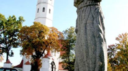Skulptūra prie Katedros „atėmė“ valdininkų jėgas