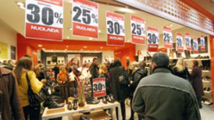 301 naktis tapo pirkėjų naktimi