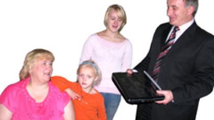 Kompiuteris ir internetas dovanotas gausiai Miltenių šeimai