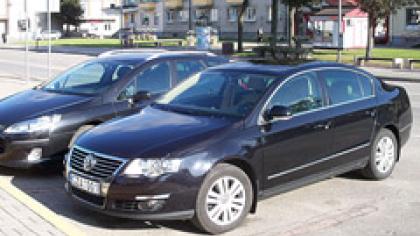 Neskubama žymėti tarnybinių automobilių