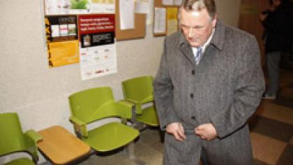 Paskirtos pirmosios nuobaudos Šiaulių medikams
