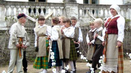 Žagarėje nuaidėjo rajono folkloro šventė