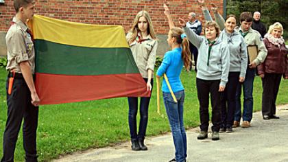 Liepsnojo skautų laužas