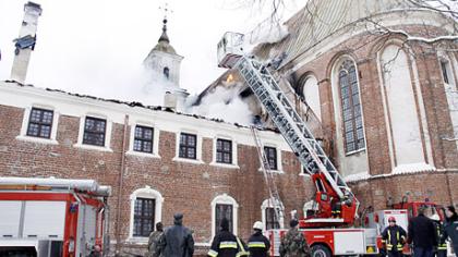 Tytuvėnų vienuolyno gaisro byloje pareikšti įtarimai