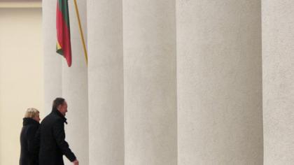 Pra­lai­mė­ję kan­di­da­tai į Sei­mą ne­be­si­ver­žia