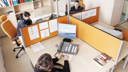 Prie Pagalbos telefono budima dviese