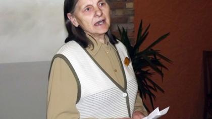 Miestelis skaitė, dainavo Maironį
