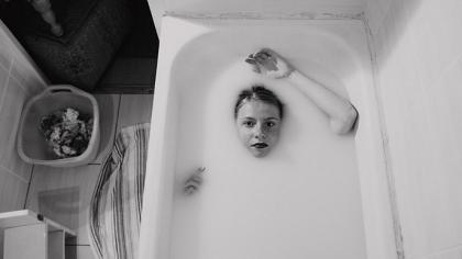 Fotografuojanti ir vaidinanti dietologė