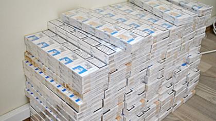 Pilna bagažinė cigarečių