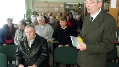 Mėgstančiųjų knygą yra daug