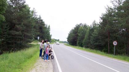 Prie mokyklos prašoma perėjos