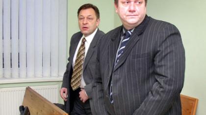Virš išteisintų politikų vėl pakibo grėsmė