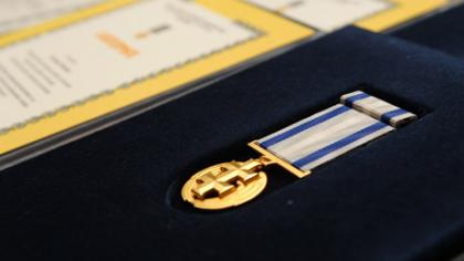 Prisiekė policijos naujokai, apdovanoti pasižymėjusieji