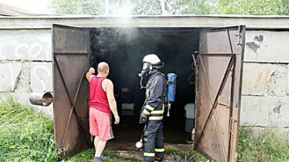 Užsidegė garažas