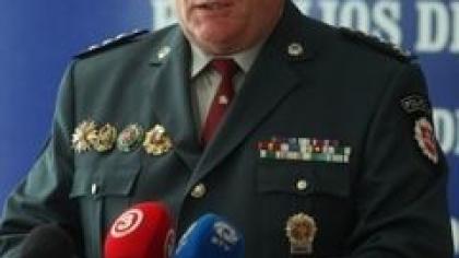Policija skęsta piniguose