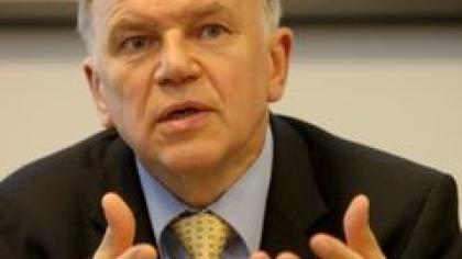 Sveikatos apsaugos ministras V.P.Andriukaitis: Nespjaudykime tautai į veidą!