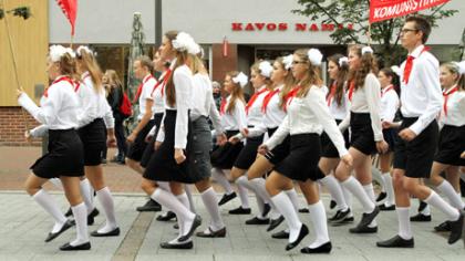 Pio­nie­rių žy­gis iš­trau­kė so­viet­me­čio de­mo­nus