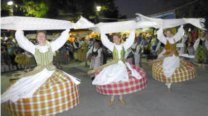 „Želmenėliai“ šoko po Graikijos saule