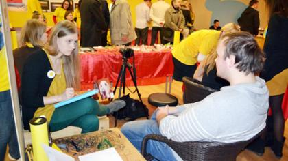Studentai pardavinėjo savo darbus ir paslaugas