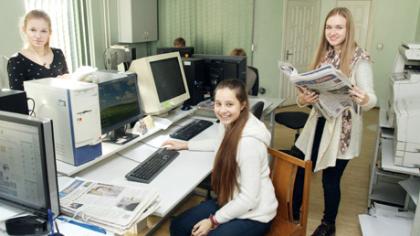 Gimnazistės susipažino su laikraščio  leidyba
