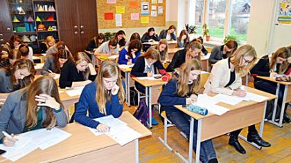Matematikos žinias tikrinosi komandos ir merginos
