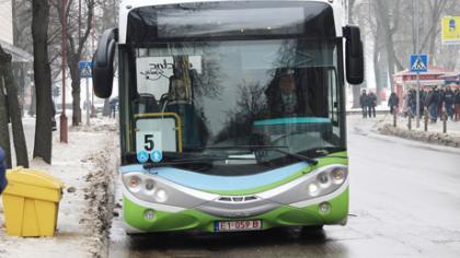 Šiauliuose važinėja Lietuvoje pagamintas elektrobusas