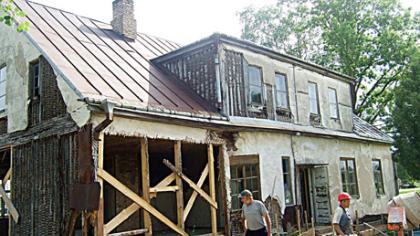 Be gautos paramos gyventų skurdžiau