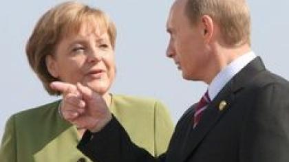 Turime naują Molotovo-Ribentropo paktą: Putino-Merkel?