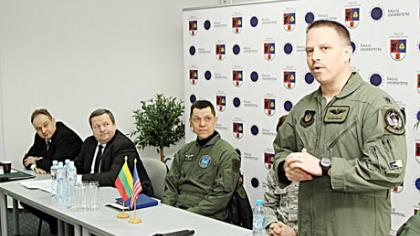 10-metį NATO pirmieji paminėjo savanoriai