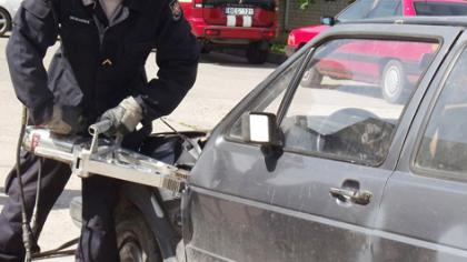 Ugniagesiai veteranai susipažino su šių dienų kolegų darbu