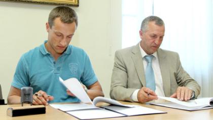 Remontuos Nakvynės namus, tvarkys ežero pakrantę