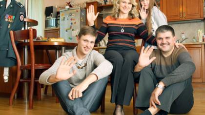 Ko­mi­sa­rų šei­mo­je sau­go­ma mei­lė ir pa­rei­ga