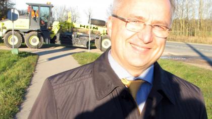 Žvyrkeliuose paskendusius gelbės kelininkų technika