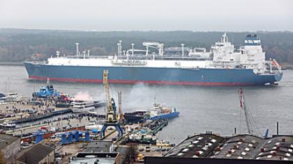 SGD terminalo laivas-saugykla „Independence“ atplaukė