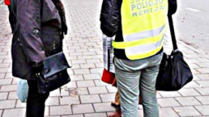Jaunieji policijos rėmėjai talkino policijai