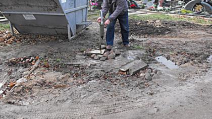 Ginkūnų kapinės nuliūdino netvarka